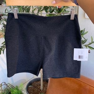 BEYOND YOGA SHORTS